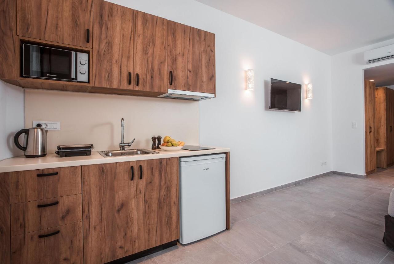 Terra Pietra Luxury Villas & Suites Лардос Екстериор снимка