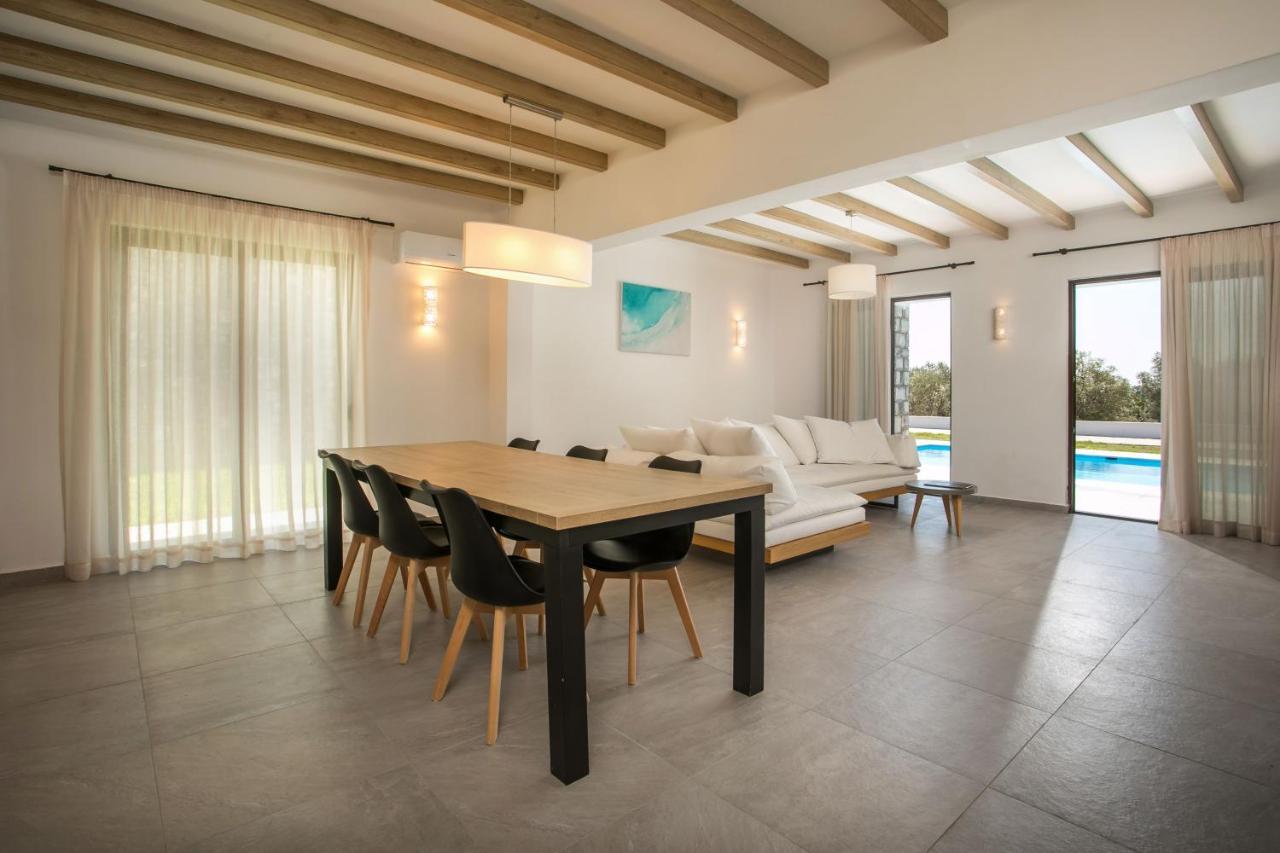 Terra Pietra Luxury Villas & Suites Лардос Екстериор снимка