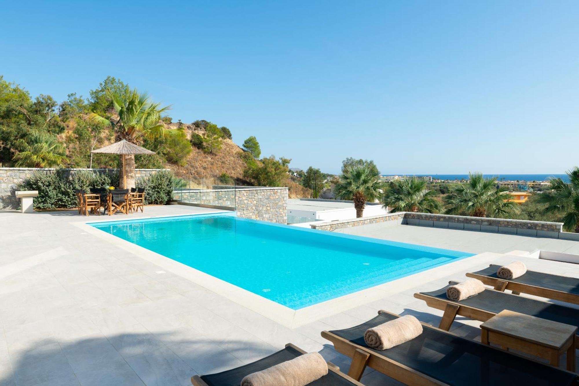 Terra Pietra Luxury Villas & Suites Лардос Екстериор снимка